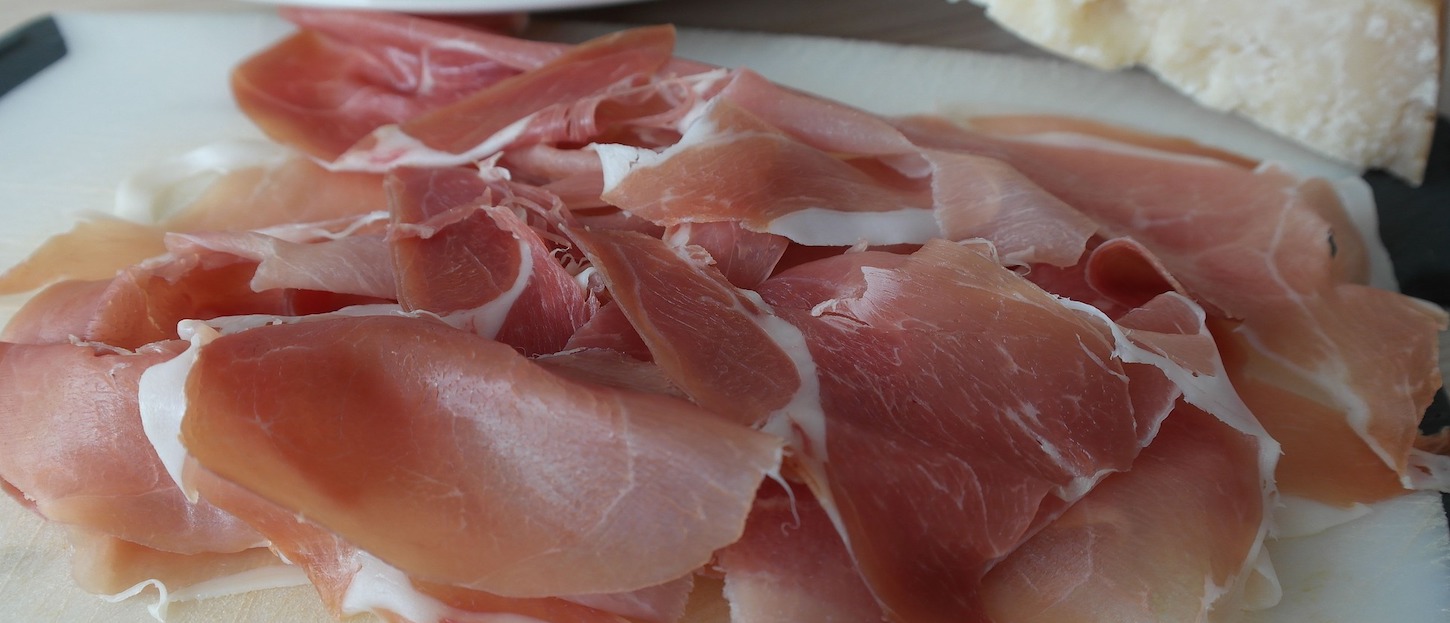 PROSCIUTTO CRUDO AFFETTATO 100 g – Mercato di Campagna Amica di